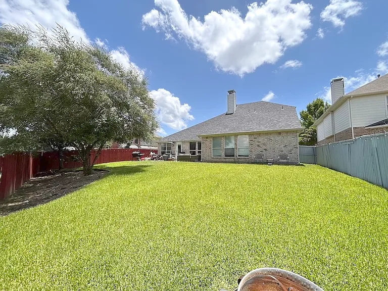 524 Breton Dr — Photo 31