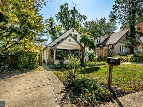 608 W Market St, West Chester, PA 19382