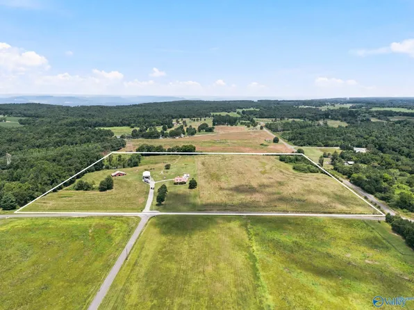 2083 County Road 66, Section, AL 35771