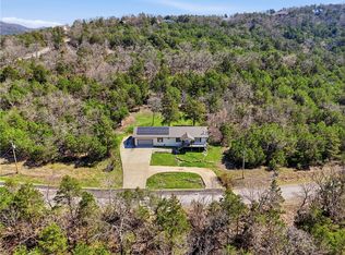 36 Danube Dr, Eureka Springs, AR 72631