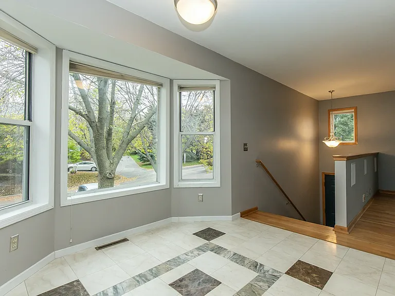 Tile dining room