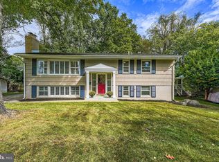 1107 Desale St SW, Vienna, VA 22180