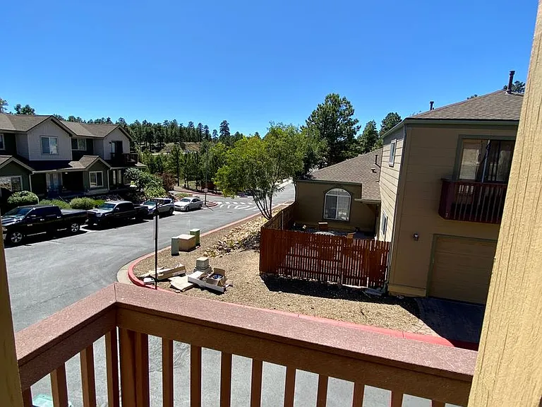 1402 E Scarlet Dr #1/2 — Photo 16