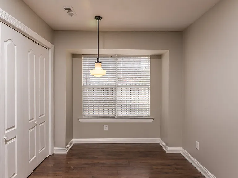 208 Ben Alex Ct — Photo 6
