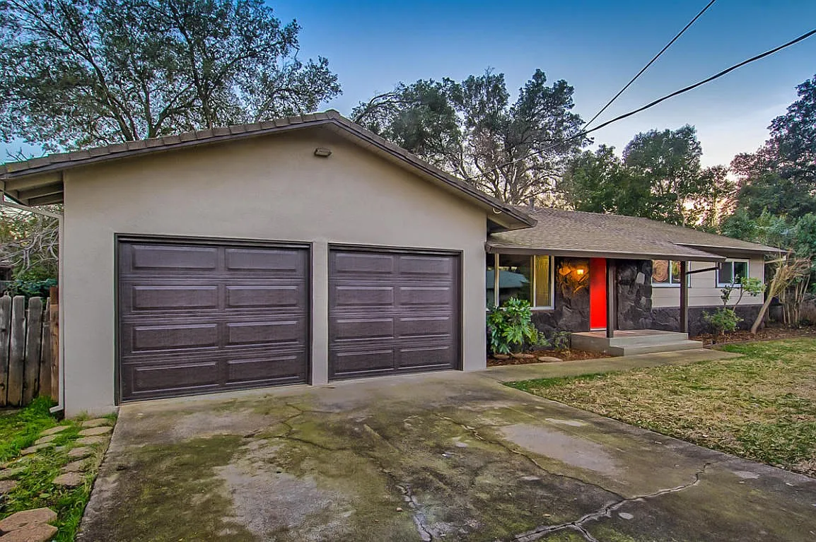 1095 Ledell Dr photo 1