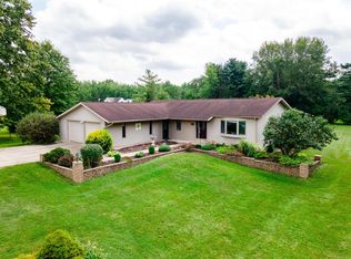 5233 W Till Rd, Fort Wayne, IN 46818