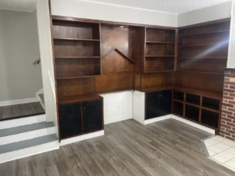 987 Hazel Ave — Photo 3