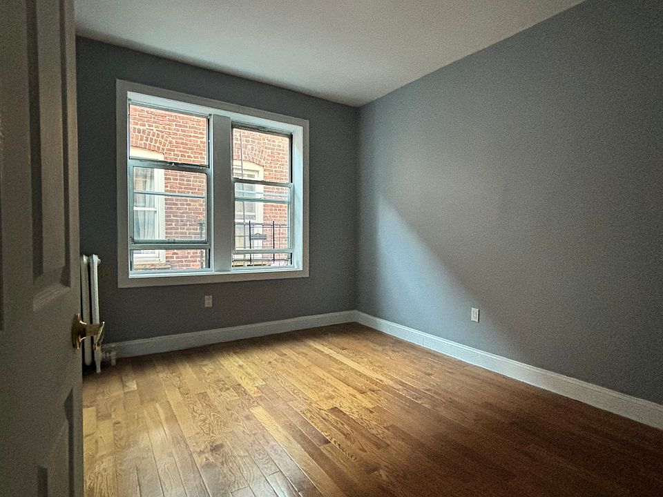 2nd image of 731 Avenue A APT 11