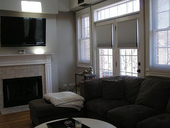 4th image of 2742 N Bosworth Ave #3