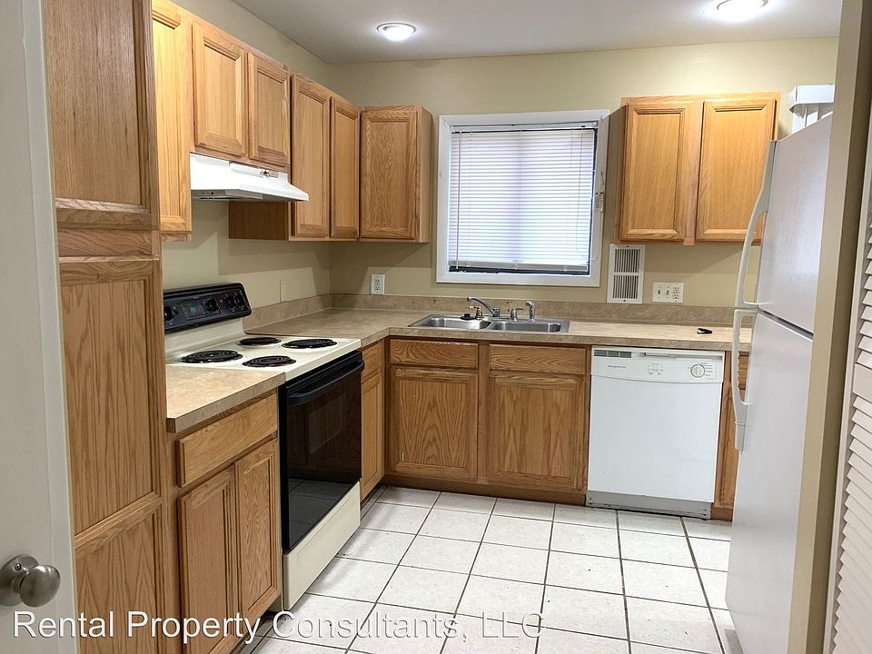 1st image of 2610 Ardmore St SE
