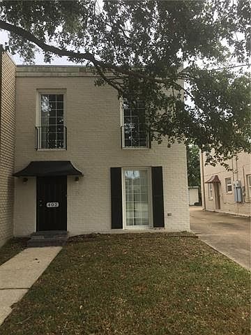 1st image of 402 22nd St