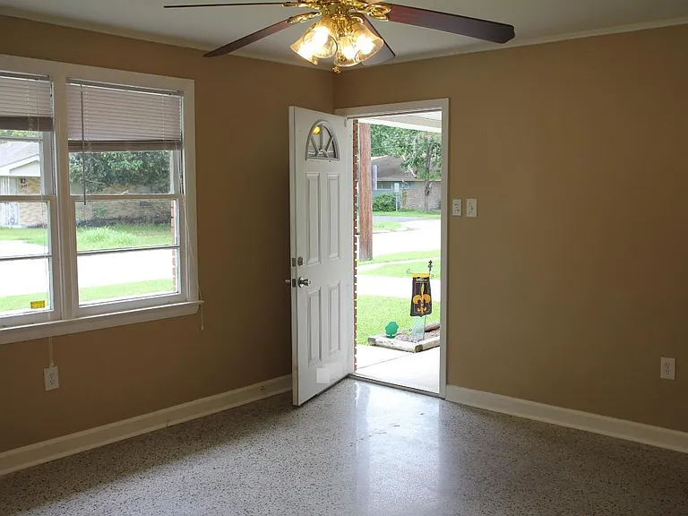 515 N Atlanta St — Photo 4