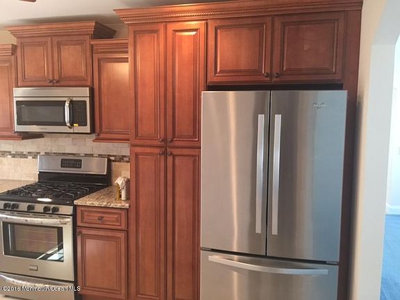 4th image of 14 Haiti Ct