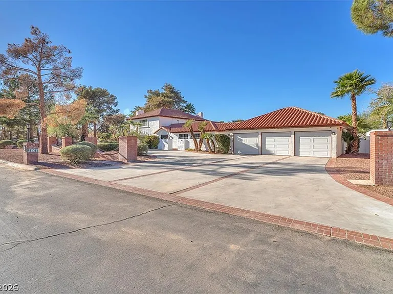2868 Vista Del Sol Ave — Photo 48