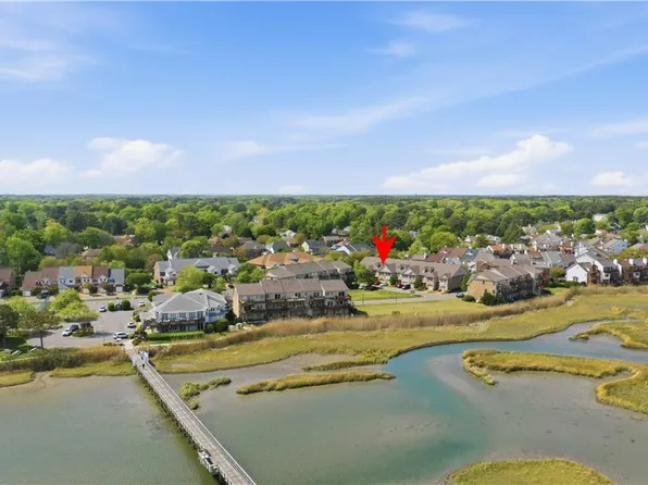 705 Charthouse Cir, Hampton, VA 23664