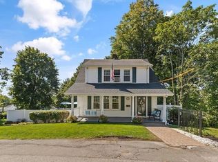 11 Sonrel St, Woburn, MA 01801