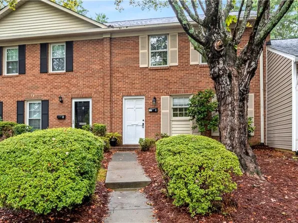 3950 E Valley Ct Unit E, Winston Salem, NC 27106