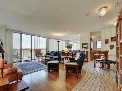 40 N Interstate 35 APT 8D2, Austin, TX, 78701