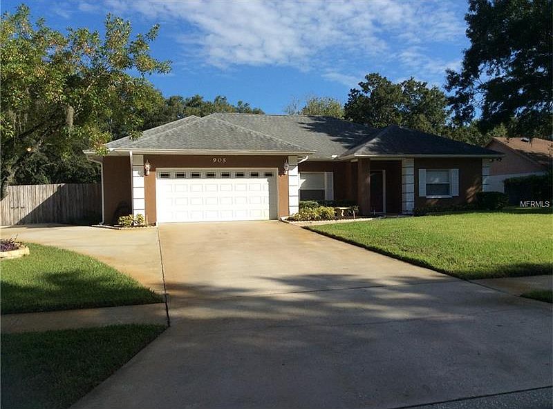 1st image of 905 Hollyshore Dr