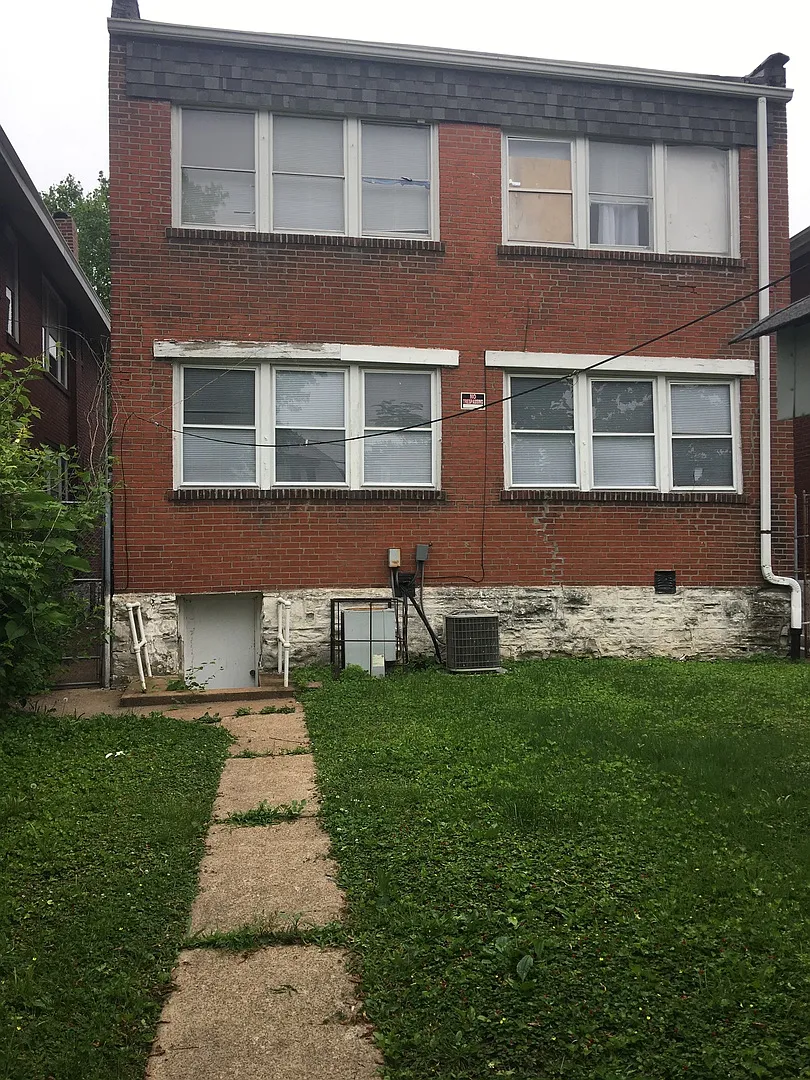 4217 Grand Blvd. — Photo 2