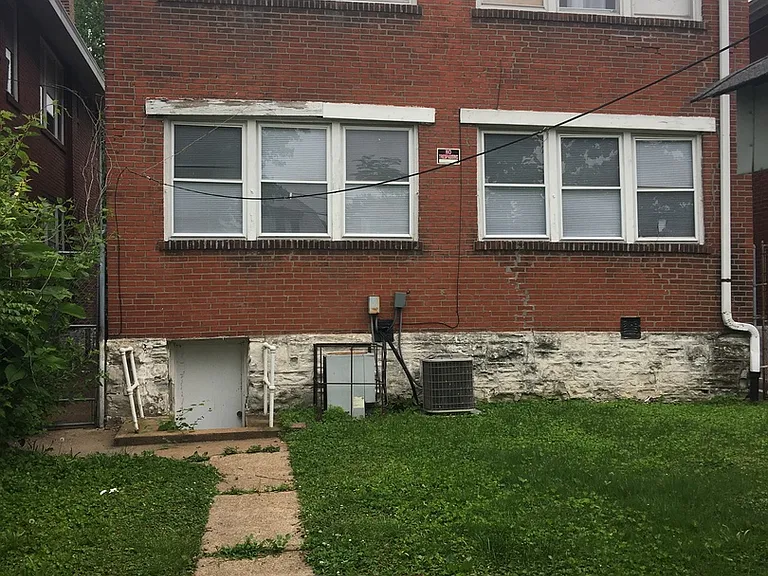 4217 Grand Blvd. — Photo 2