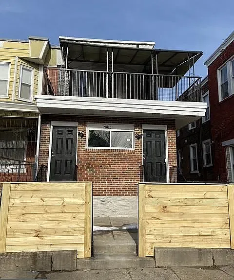2 bed, 700 sqft, $1,400 — Photo 1