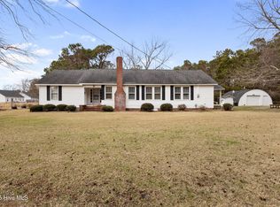 711 Belt Rd, Hampstead, NC 28443