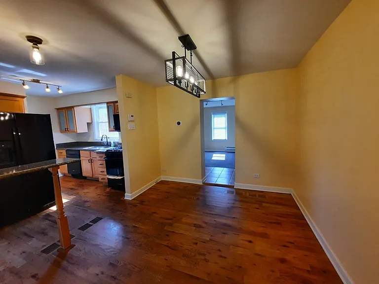 1720 Leland Ave — Photo 43