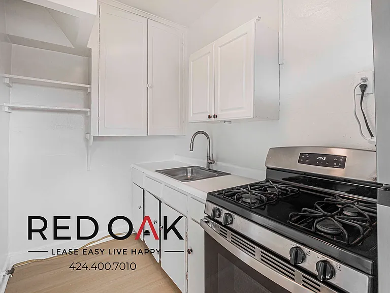 816- 822 S Park View St — Photo 41
