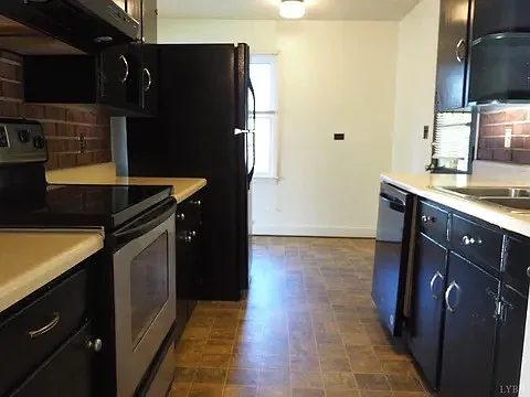 4520 Oakdale Dr — Photo 5