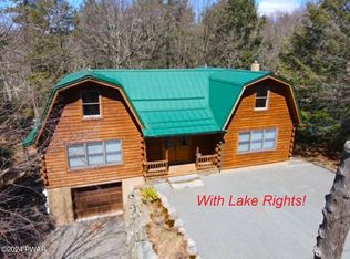 1075 Mockingbird Ln, Lake Ariel, PA