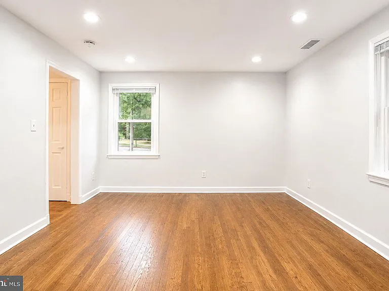 3927 Pennsylvania Ave SE #101 — Photo 4