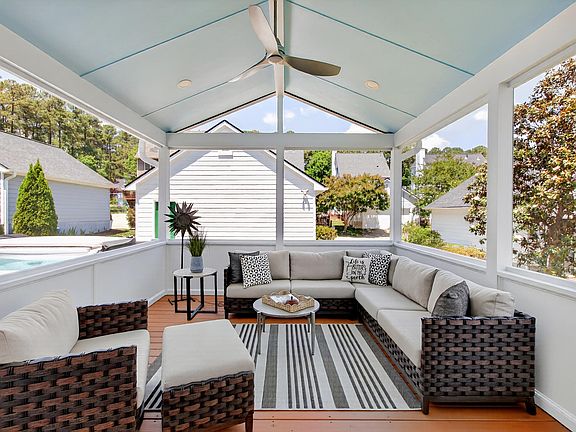 5th image of 107 Chancellors Ridge Dr