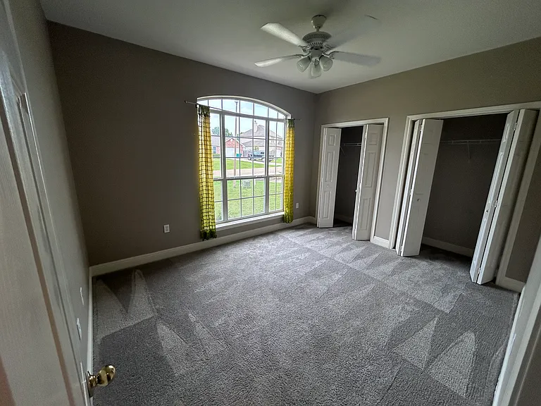 724 Simpson Way — Photo 13