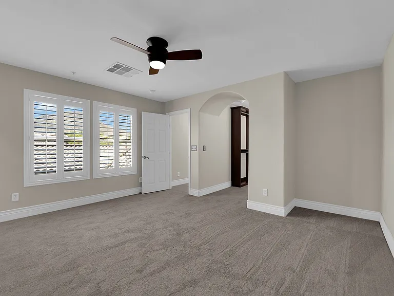 646 Monument Point St — Photo 29