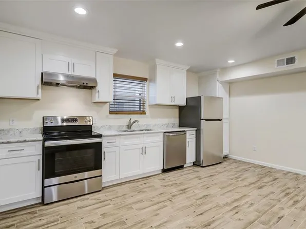 6212 Alderson St, Houston, TX 77020