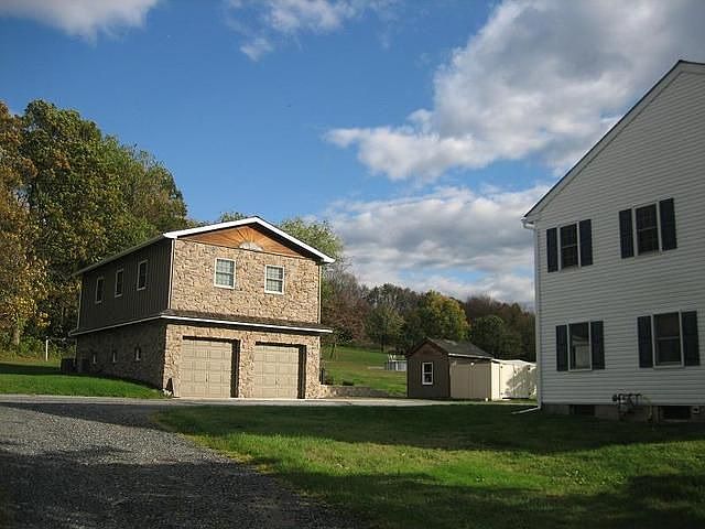 2nd image of 1434 Farmington Ave