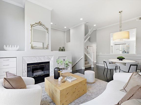 3rd image of 208 Village Ln