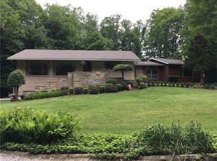 1126 Carroll Ln, Hermitage, PA