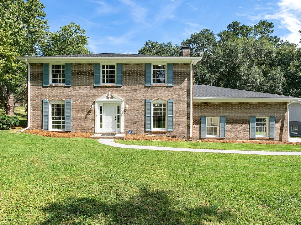 1st image of 2085 Monterey Dr