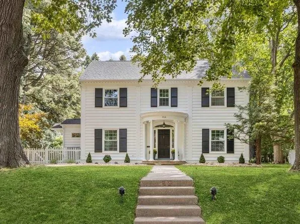 316 Lee St, Iowa City, IA 52246