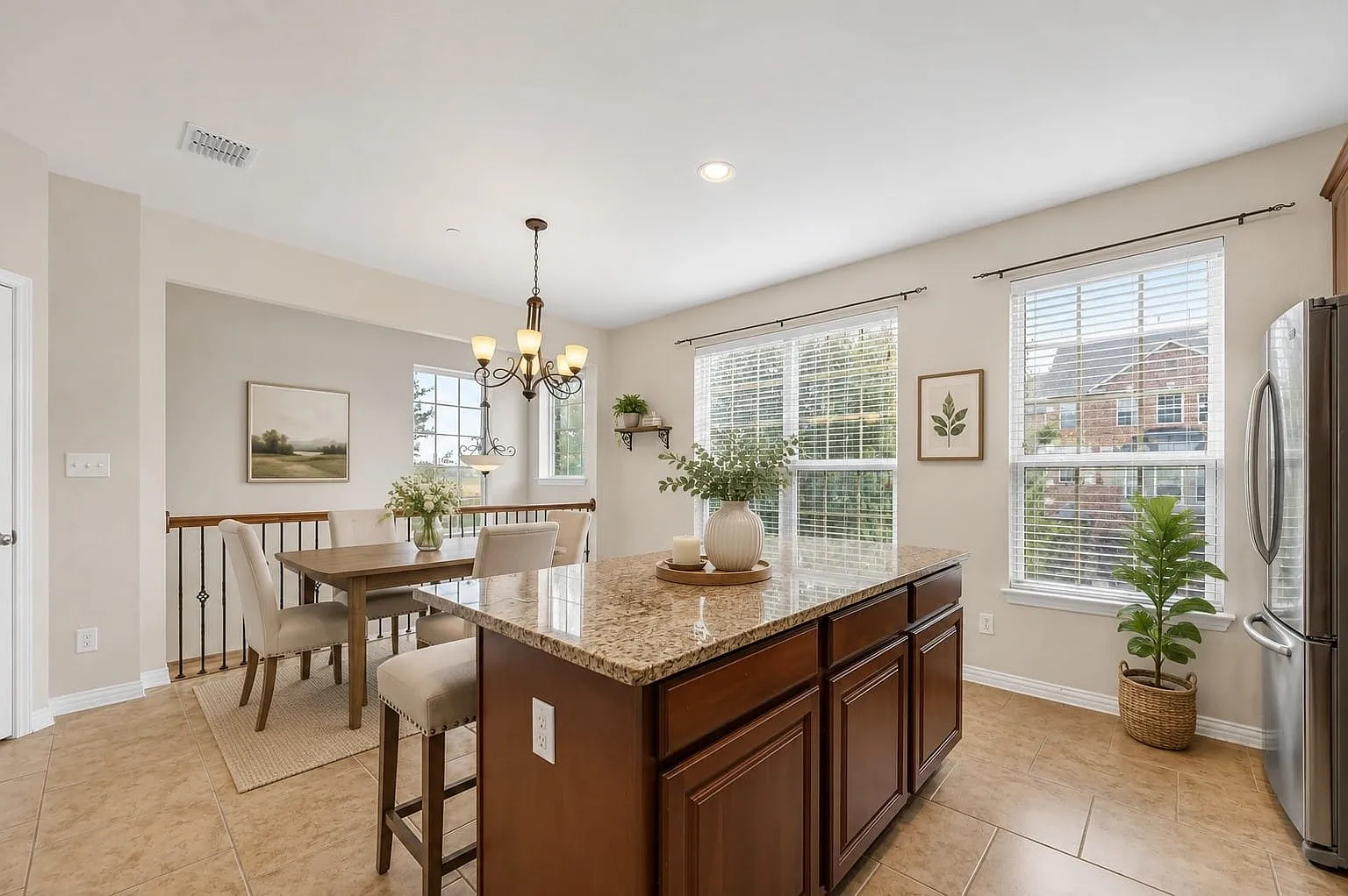 3 bed, 3.5 bath, 2273 sqft, $2,950 — Photo 4