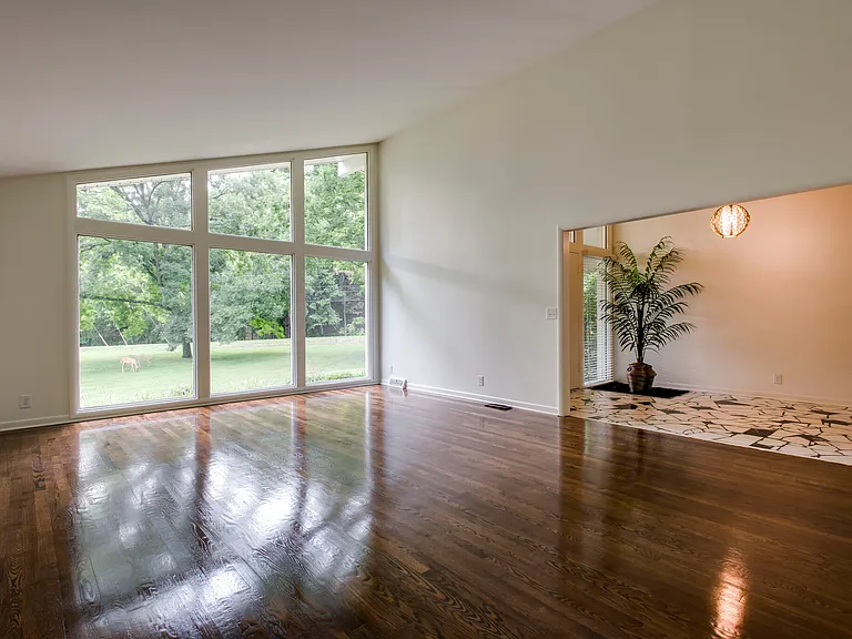 1793 Tyne Blvd — Photo 5