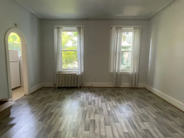 3605 Baring St APT 2R, Philadelphia, PA 19104