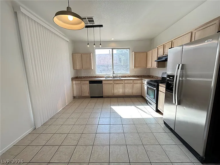 2685 Park Creek Ln — Photo 4