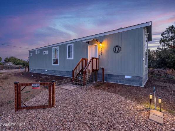 8445 Apache Dr, Show Low, AZ 85901