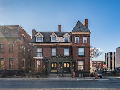 78 Maple St, Springfield, MA, 01105