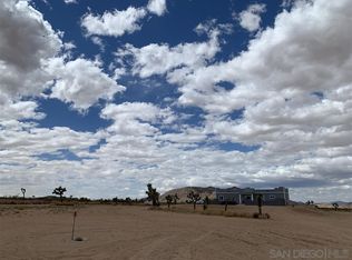 60050 Reche Rd, Landers, CA 92285