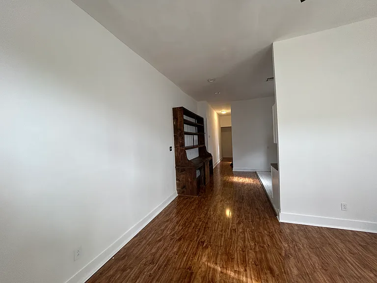 4810 Annunciation St — Photo 3