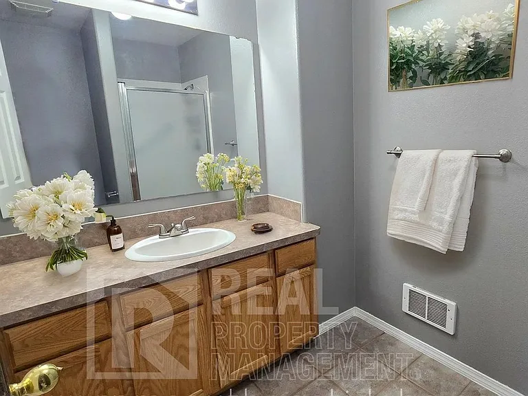 2803 E Chasewood Dr — Photo 5
